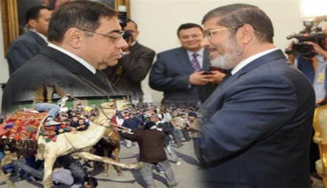كاتب مصري: استقالة النائب العام تنهي الازمة في البلاد