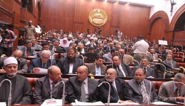مصر: تصاعد الخلاف على التأسيسية