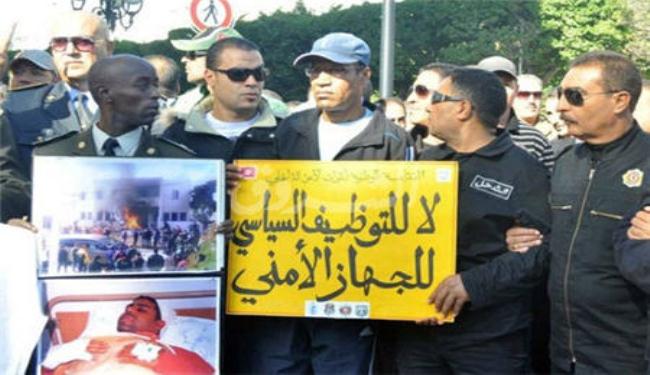 وقفة احتجاجية لرجال الامن بتونس للمطالبة بحمايتهم