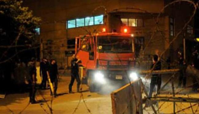 السيطرة على حريق بمحطة قطارات في مصر