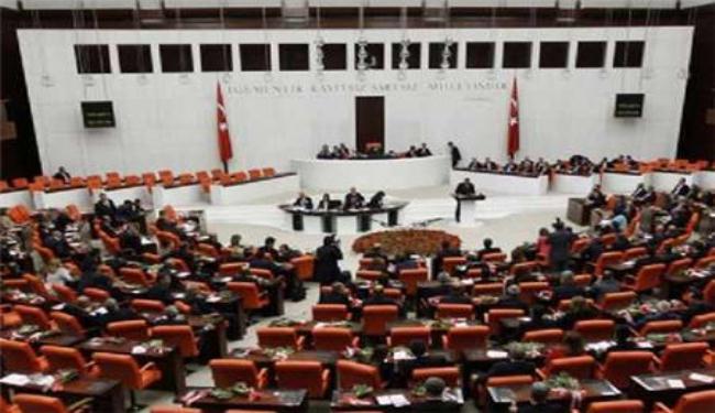 الحزب الحاكم في تركيا يقدم مشروعه لنظام رئاسي