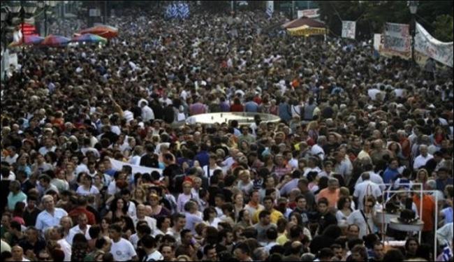 البرلمان اليوناني يقر ميزانية تقشف جديدة للعام 2013