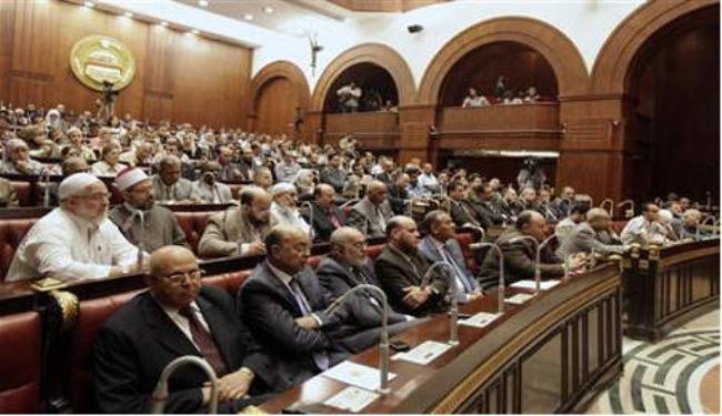 سياسي مصري يؤكد اعتراض المسيحيين على الجمعية التأسيسية