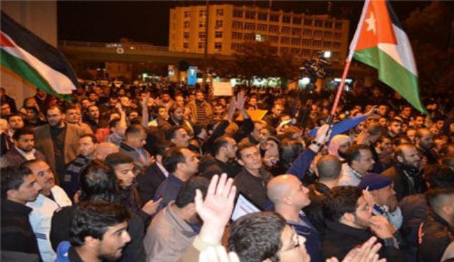 توجيه تهمة التحريض على مناهضة نظام الحكم لثلاثة بالاردن 