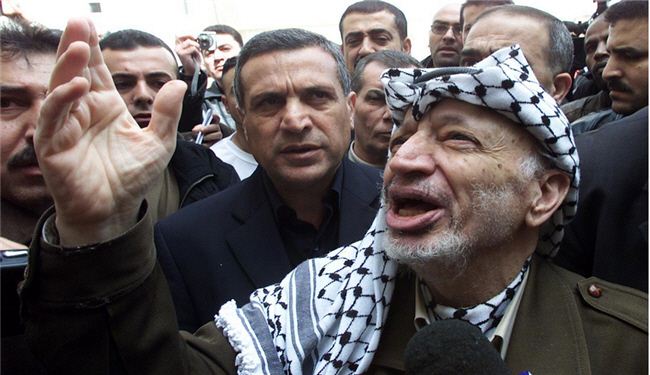 نبش قبر عرفات شروع شد