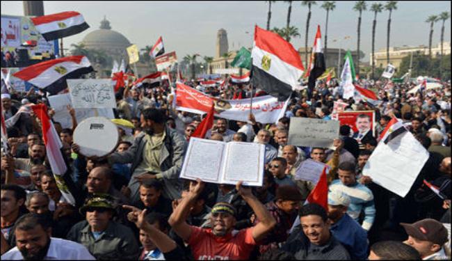 صحفي مصري: حشد الشارع يمكن ان ينتهي بالصدام