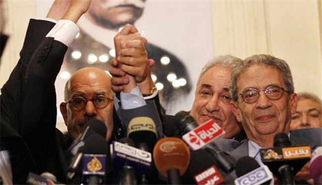 المعارضة المصرية تدعو للتظاهر ضد مشروع الدستور