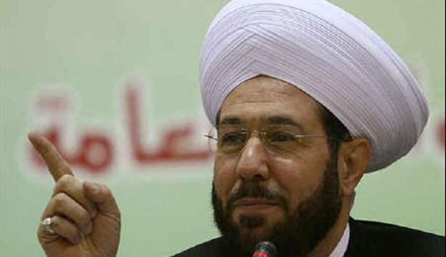 مفتي سوريا يدعو المعارضة إلى الحوار