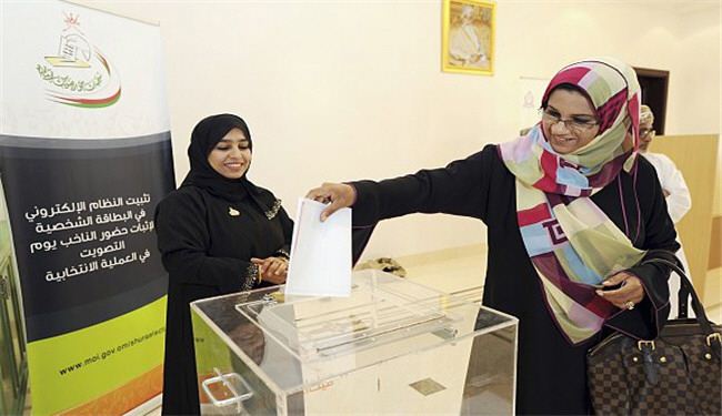 العمانيون يشاركون في اول انتخابات بلدية بالسلطنة