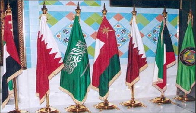 قمة المنامة تجسد ازدواجية مجلس التعاون
