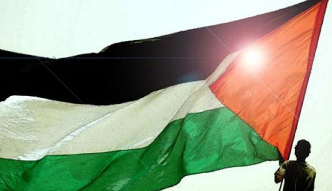 فلسطيني كفيف يتحدى الاعاقة بالعمل في مجال البناء