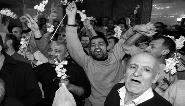الفرحة بالحرية والعودة، شعور الزوار المفرج عنهم