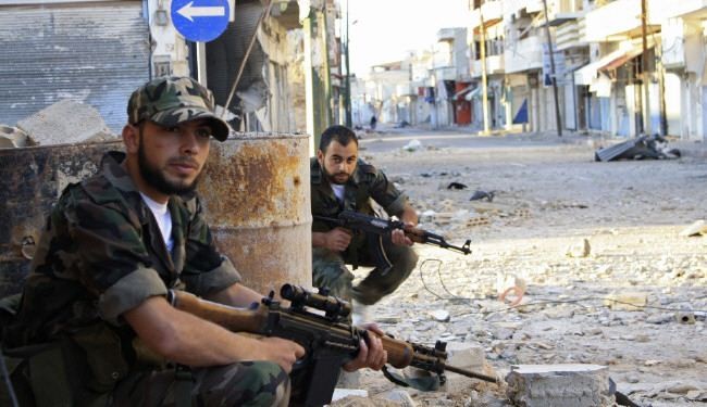 تظاهرات فلسطینی‌ها ضد عناصر مسلح در سوریه