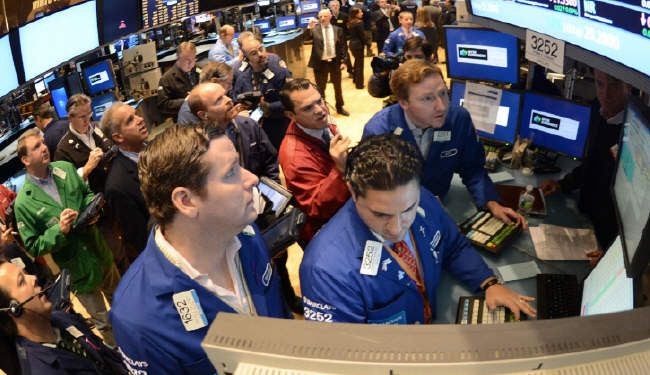 ستاندرد آند بورز 500 يغلق مستقرا