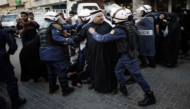 قيادي بالوفاق: القمع لاينفع والحل السياسي بضمانات