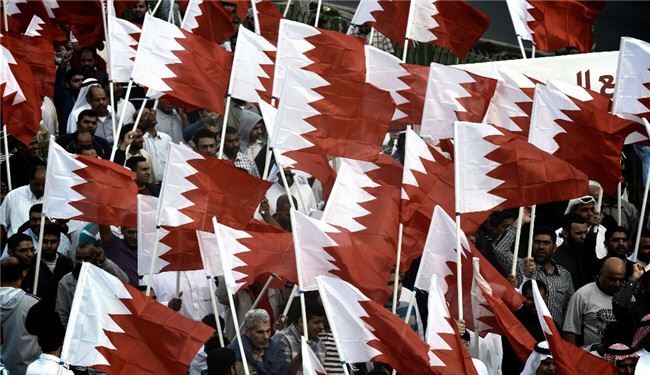تحصن بحرینی ها در برابر سفارت عربستان در لندن