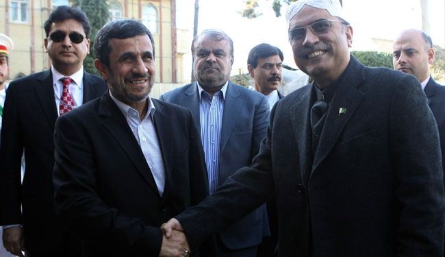 احمدي نجاد: ايران وباكستان كانتا وستبقيان معا للابد