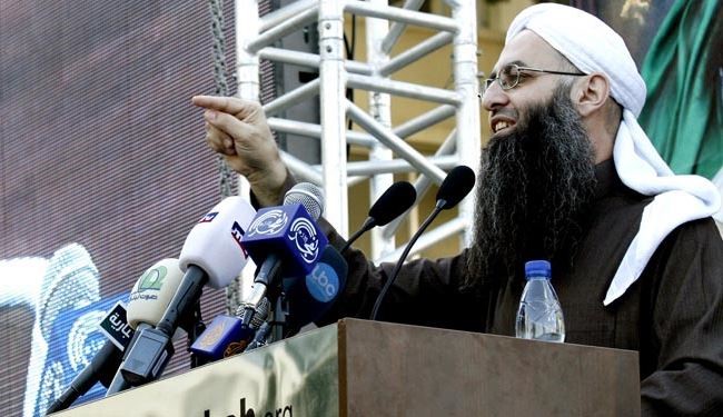 انتقاد تند عالم سنی لبنانی از احمد الاسیر