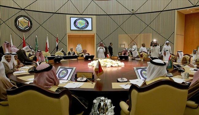 لبنان بين المطرقة والسندان