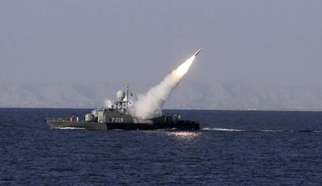 ايران تزيح الستار قريبا عن احدث صاروخ كروز بحري