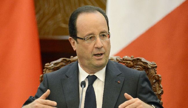 هولاند يتحدث للمرة الاولى عن تعديل حكومي