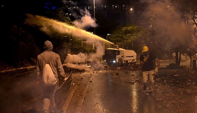 احتجاجات اسطنبول تلقي بظلالها على آمالها الأولمبية