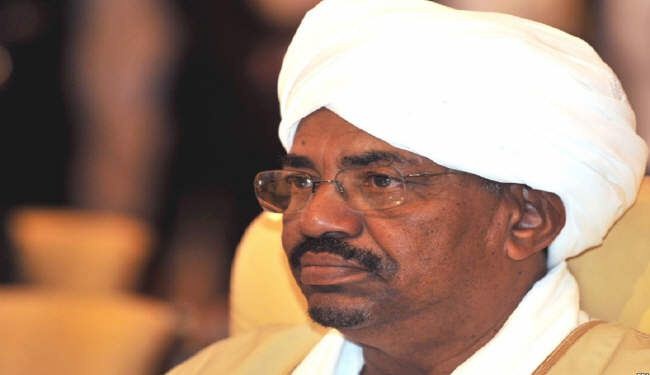 البشير يؤكد قدرة بلاده على مجابهة الحصار الغربي