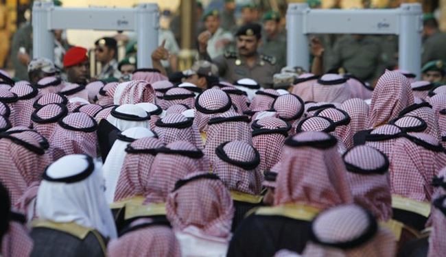 بازداشت به اتهام 