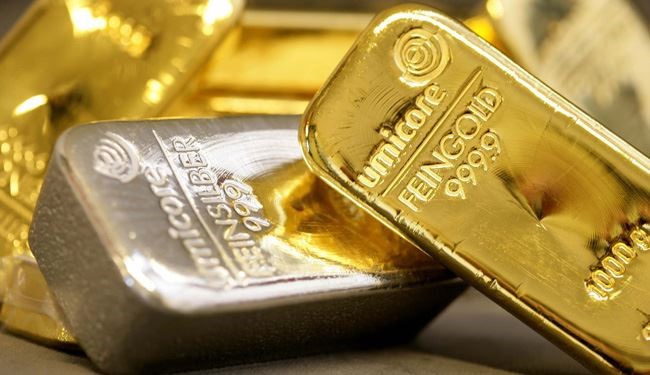 الذهب يهبط لأدنى مستوياته في شهرين