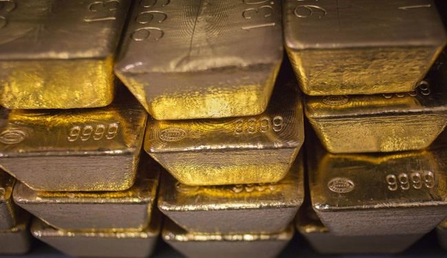 الذهب يرتفع 1 في المائة بعد تراجع حاد
