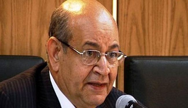 محافظ الجيزة يقدم استقالته تضامنا مع الشعب