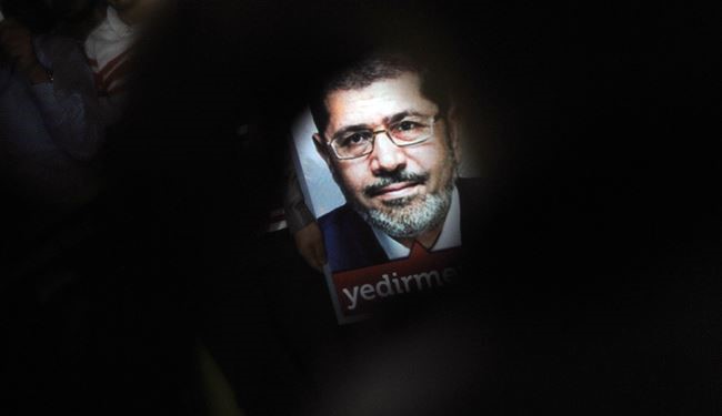 مرسی عقب نشست، دولت ائتلافی تشکیل می‌دهم!