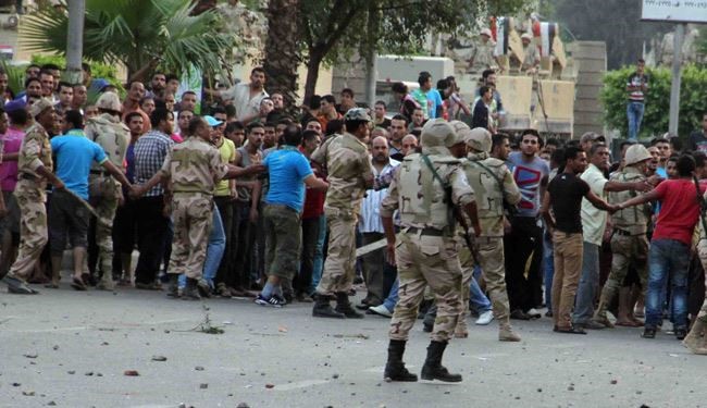 مصر : محاكمات ومشاورات وترقب لآت