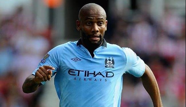 مايكون لن يدافع عن الوان مانشستر سيتي الموسم المقبل