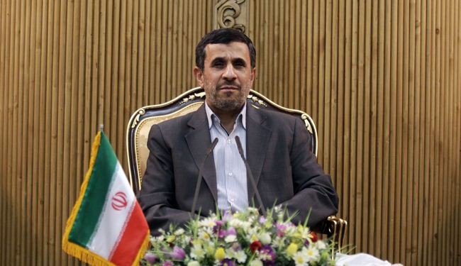 الرئيس احمدي نجاد يختتم زيارته للعراق ويعود الى طهران