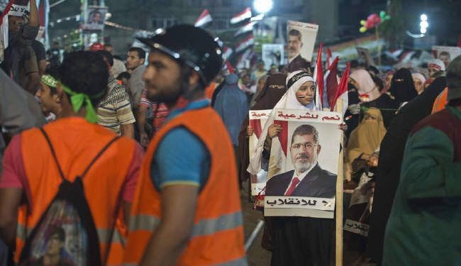 اشتباكات بين الشرطة ومتظاهرين من انصار مرسي