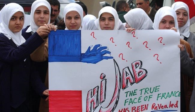 فرنسا : مساع لحظر الحجاب  في الجامعات