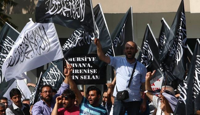 ما المخاطر التي تهدد الثورات العربية ؟