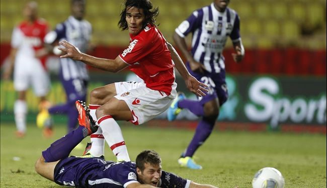 تولوز يفرمل موناكو