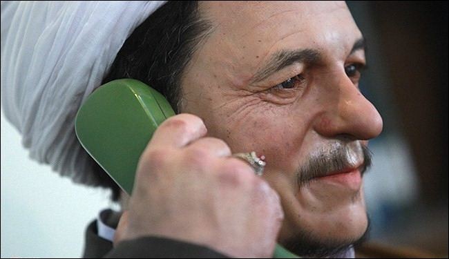 ازاحة الستار عن تمثال لهاشمي رفسنجاني..بالصور
