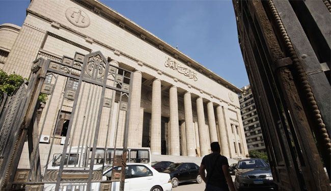 إحالة محمد بديع وقیادات إخوانیة أخری للجنايات