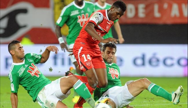 سانت اتيان يعتلي الصدارة وتعادل تولوز ومرسيليا