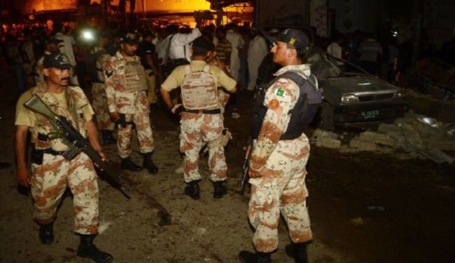 مقتل ضابطين باكستانيين قرب الحدود الأفغانية