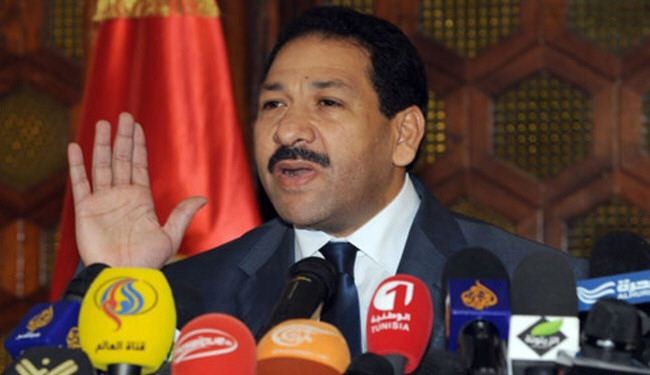 وزير الداخلية يتهم الاحزاب بالسعي لاختراق وزارته