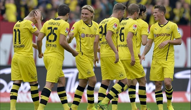 دورتموند بصعوبة إلى الدور الثالث في كأس ألمانيا