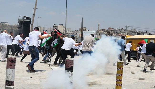 الاحتلال يقمع مسيرات الضفة الداعمة للأسرى والقدس