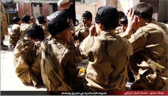 آموزش نظامی کودکان سوری به دست القاعده + عکس