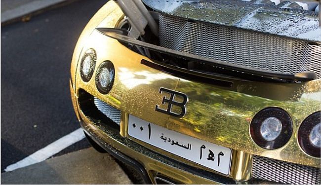 بالصور/سيارة مليونير سعودي تثير ضجة بلندن!