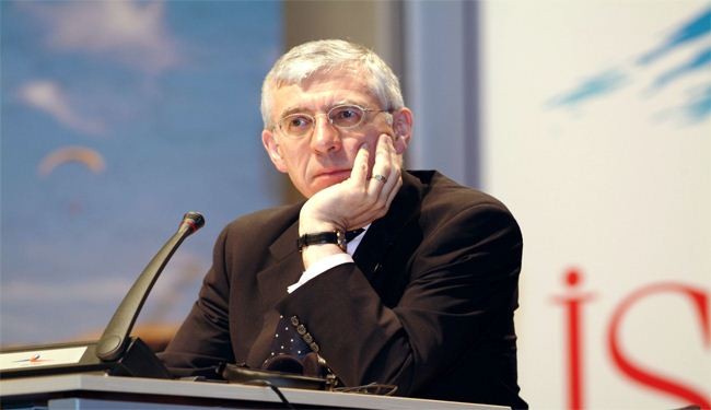 جاك سترو: المال اليهودى يهيمن على الإدارة الأميركية