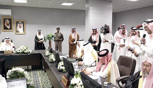السعودية للإعلاميين: أكتبوا ما شئتم من مديحنا أو اصمتوا